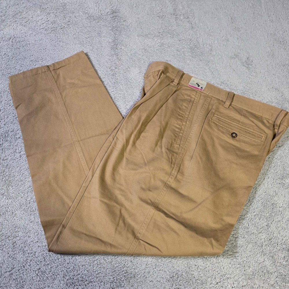 Claiborne Mens 36R Pleated Chino Trousers Khaki Tan 100% Cotton Straight Lg Pant